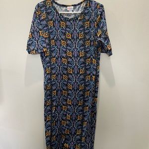 STORE CLOSING MAKE OFFER 
LulaRoe Julia